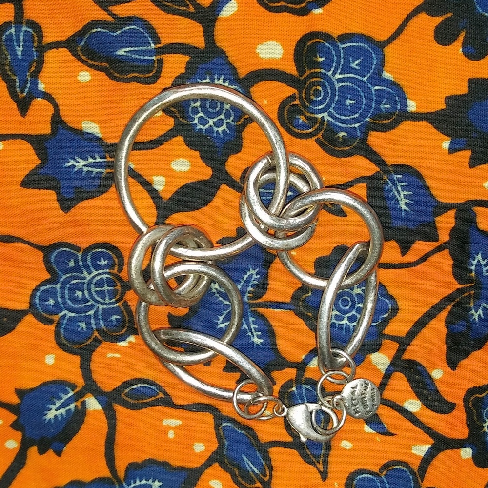 Ladies Metal Pointus Modern Link Bracelet